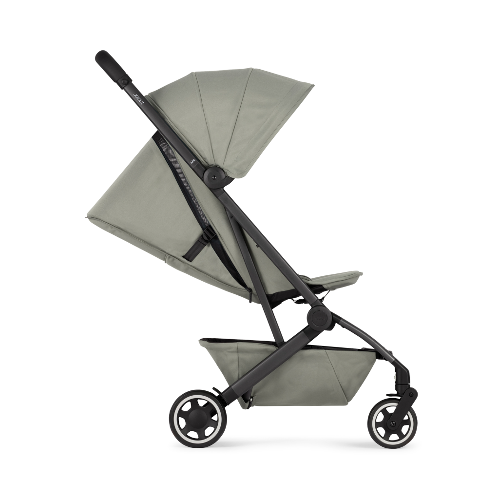Rent this lightweight and compact Joolz stroller now from BIYU!