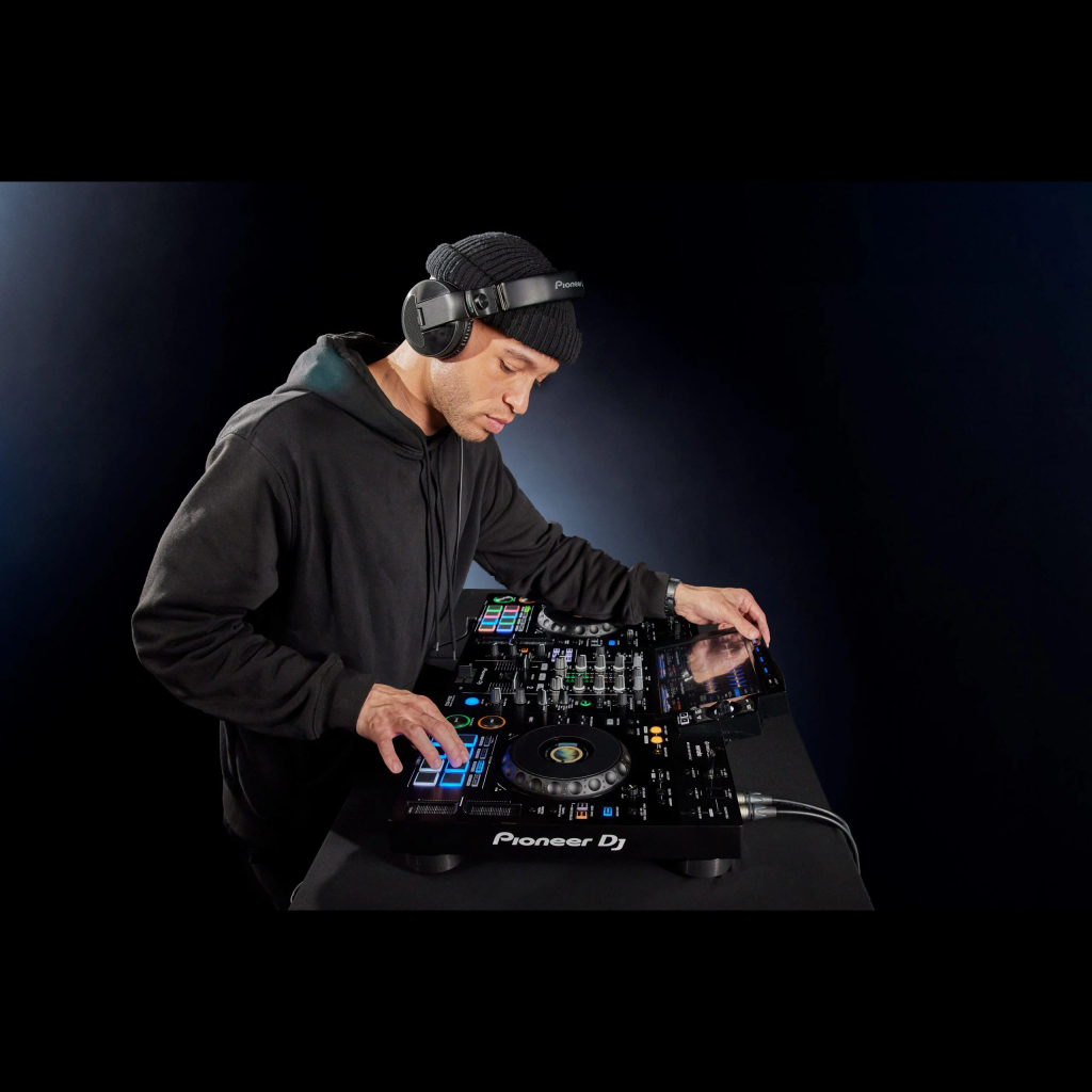Huur de Pioneer DJ CDJ-RX3 bij BIYU! | Geef je feest een onvergetelijke beat!