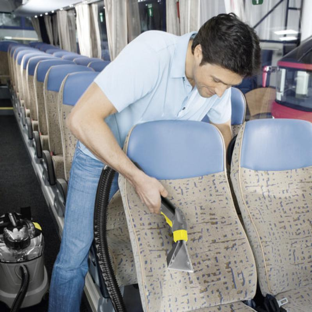 Kärcher professionele tapijt en bekleding reiniger voor het schoonmaken van autostoelen