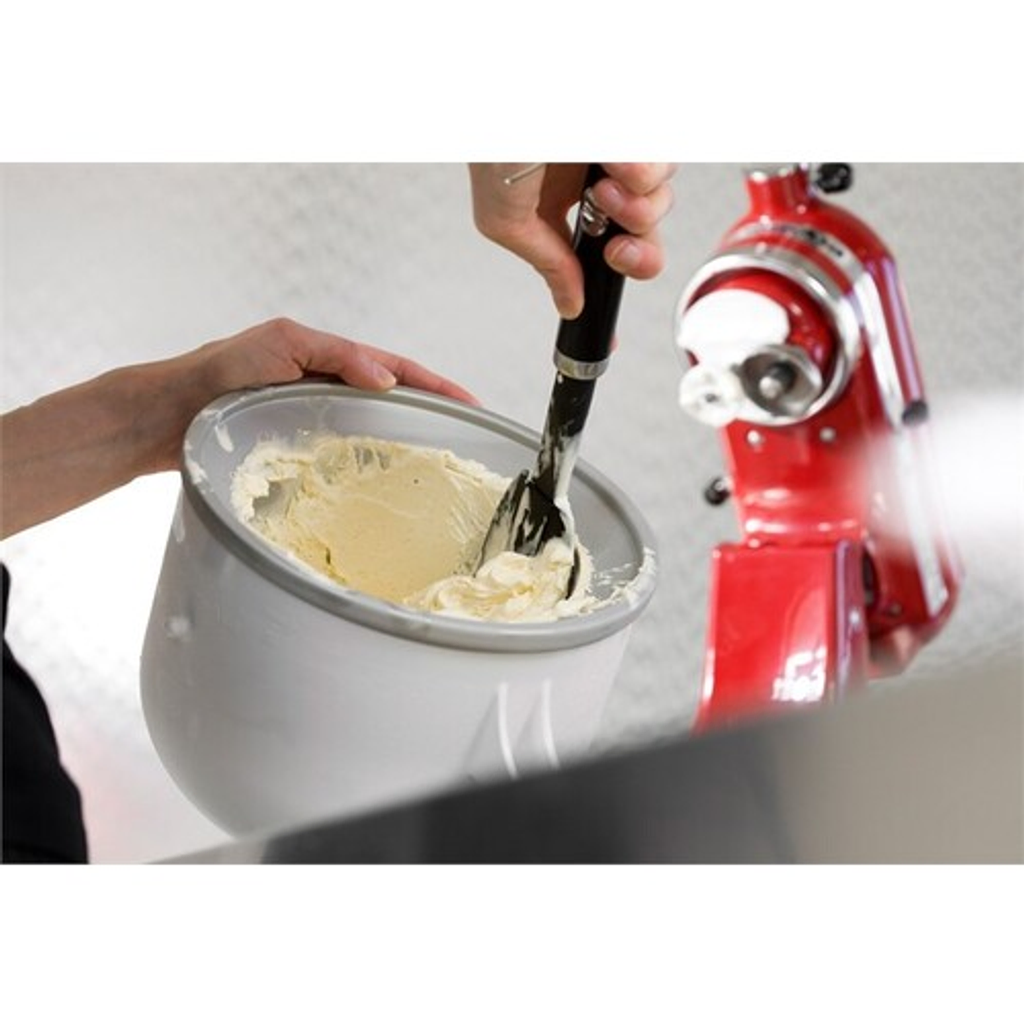 KitchenAid (room)ijsmachine met zelfgemaakt ijs en spatel makkelijk en goedkoop huren bij BIYU