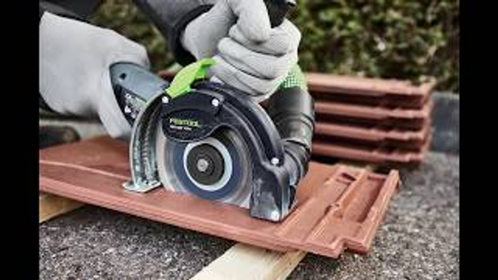 This Festool cordless tile grinder is perfect for dust-free cutting mineral materials. Easy and affordable rental with BIYU.