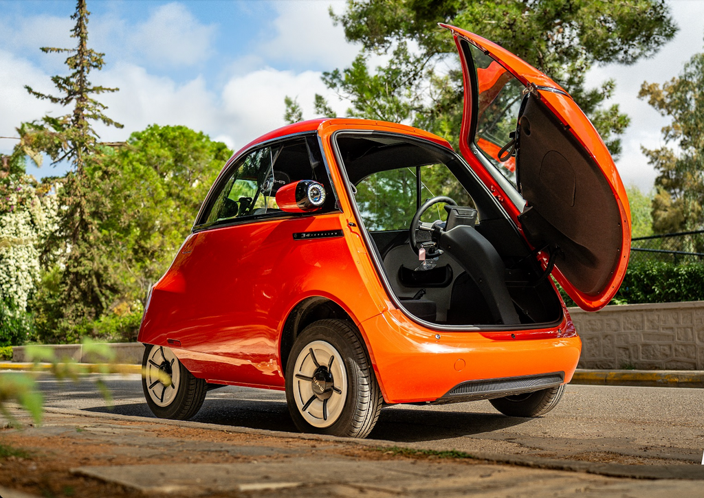 Rent the Microlino Dolce city car now from BIYU. Rent a compact electric car from BIYU