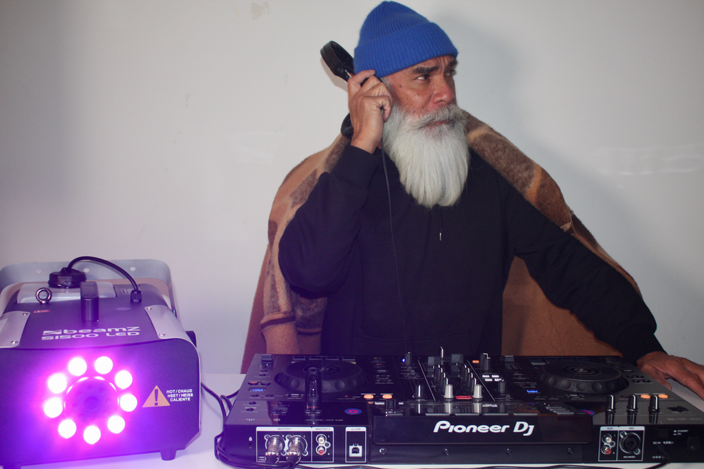 Gooi een epic feestje met het Pioneer all-in-one DJ system van BIYU