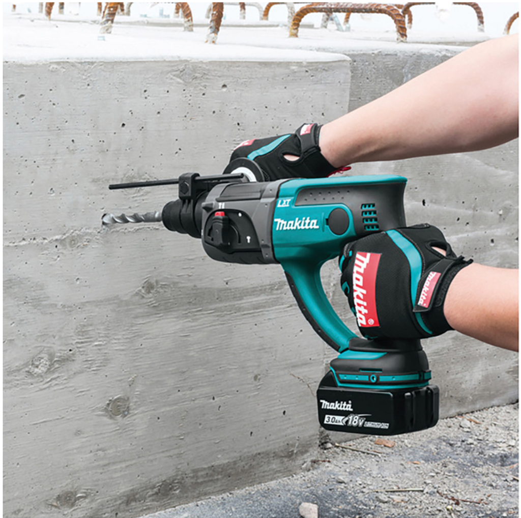 Ideal combihammer drill from Makita for holes up to 14 mm but can go up to 24 mm in concrete