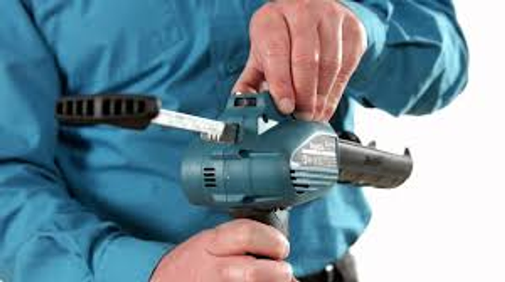Electric caulking gun with anti-drip function for an extremely neat finish, prevents dripping of excess sealant when releasing the switch