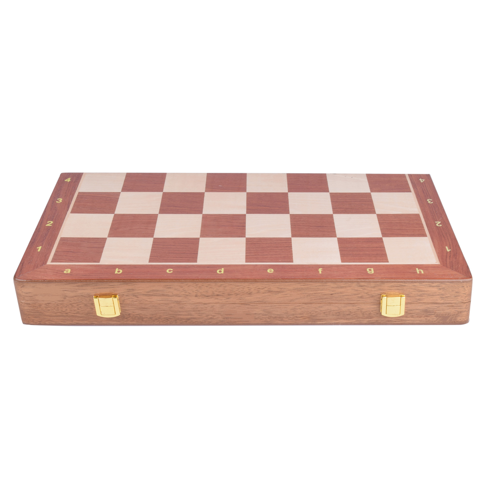 Huur dit prachtige houten schaakbord voor urenlang speelplezier. Perfect voor vakanties of feestjes. Te huur bij BIYU